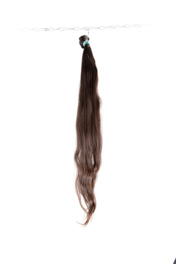 Hnědé vlnité vlasy na prodlužování vlasů